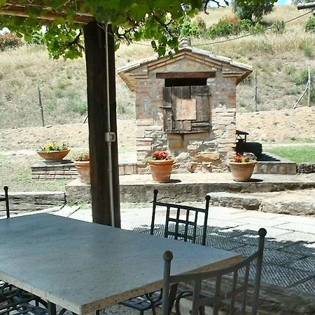 Casale Poggio Colpiccione Lejlighed Passignano sul Trasimeno Eksteriør billede