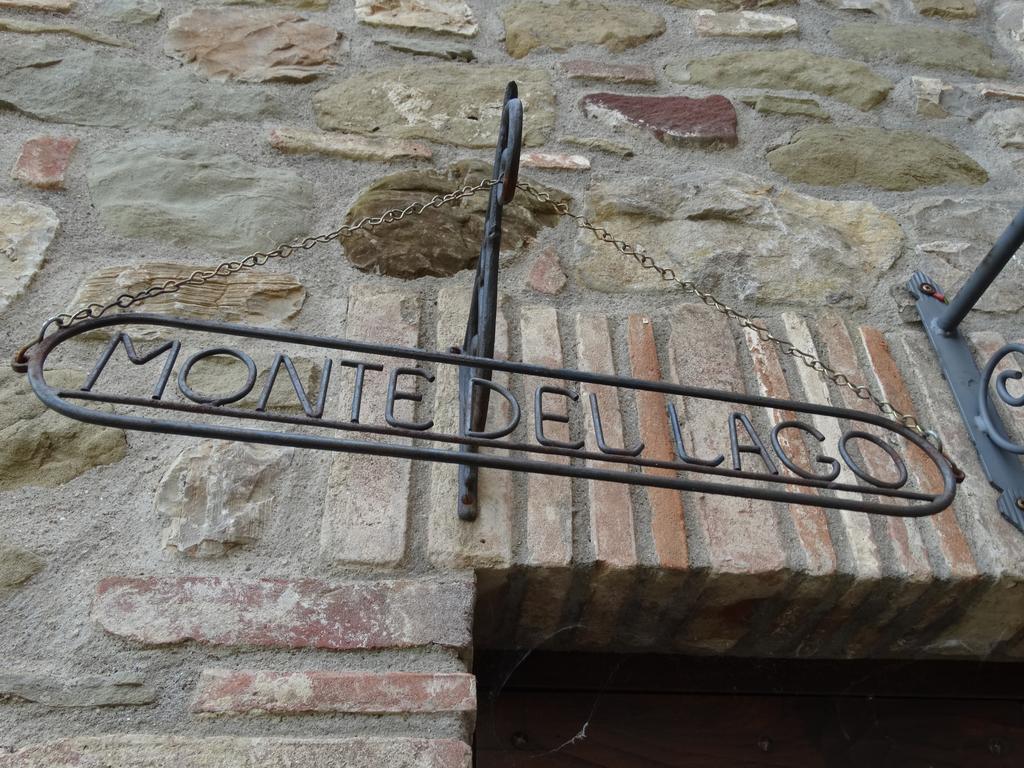 Casale Poggio Colpiccione Lejlighed Passignano sul Trasimeno Eksteriør billede