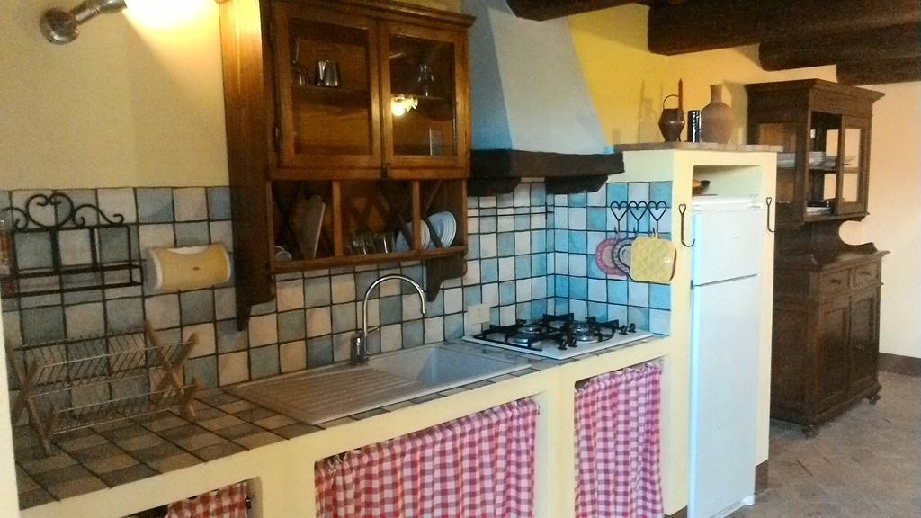 Casale Poggio Colpiccione Lejlighed Passignano sul Trasimeno Eksteriør billede