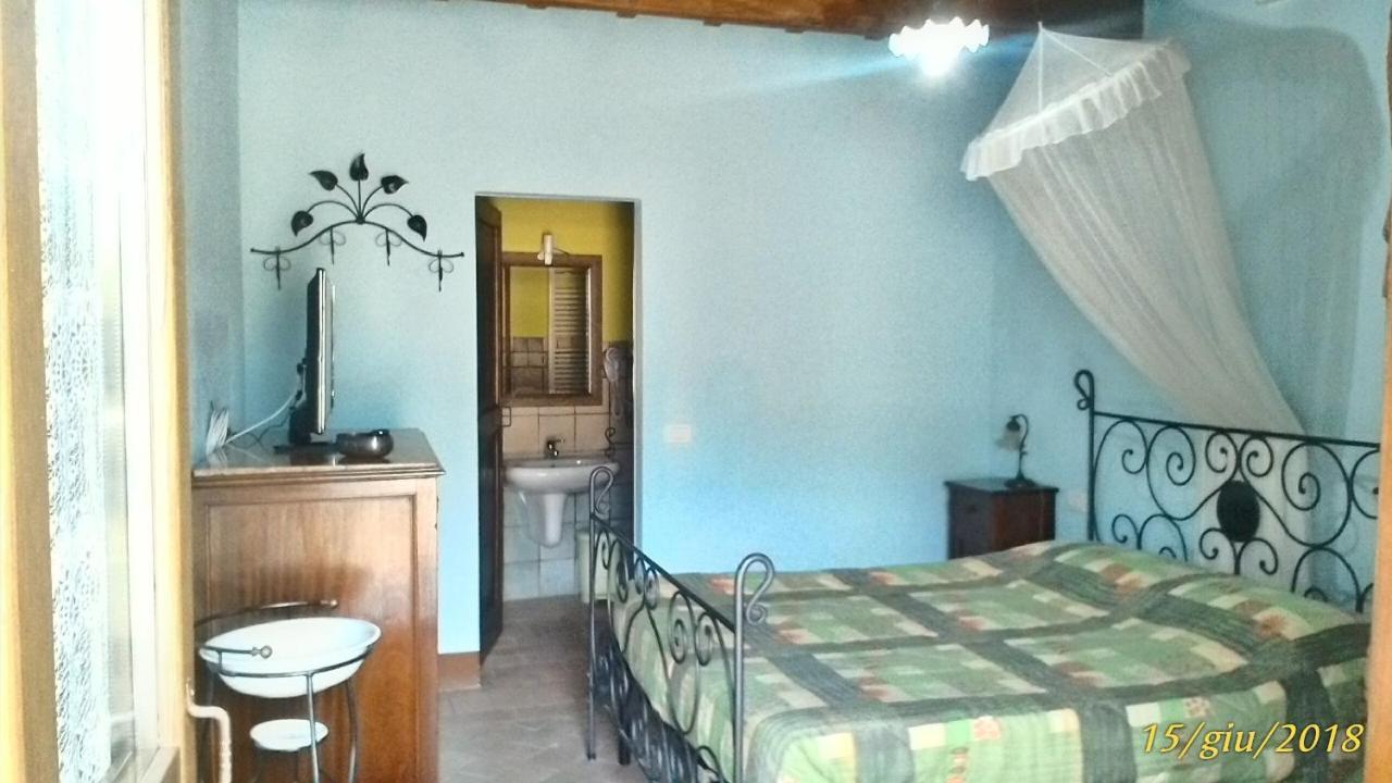 Casale Poggio Colpiccione Lejlighed Passignano sul Trasimeno Eksteriør billede